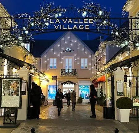 Superbe Au Pied De Disneyland Et Val D'europe Villa *